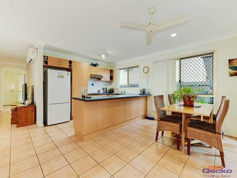 2/11 Lady Bowen Parade, Rothwell QLD 4022