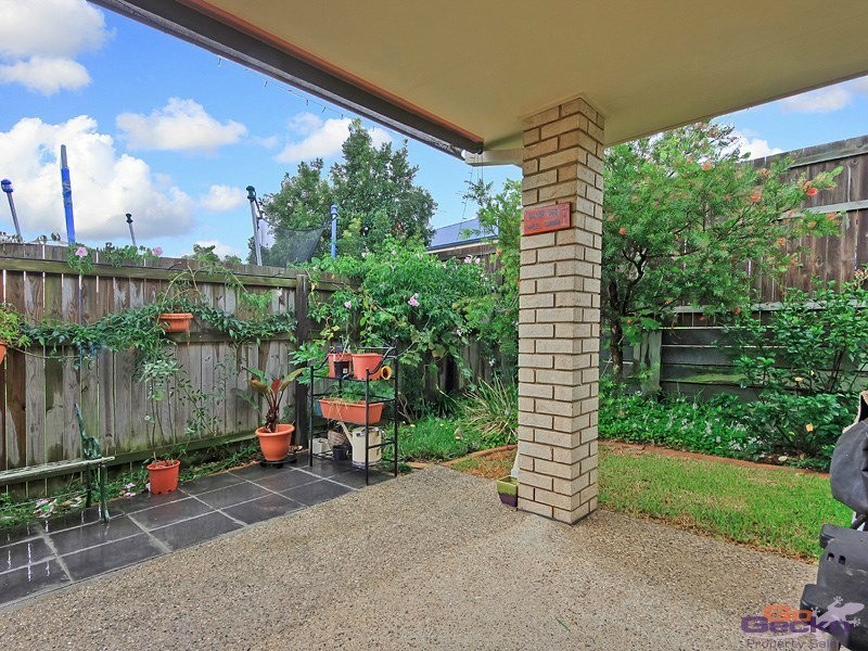 2/11 Lady Bowen Parade, Rothwell QLD 4022