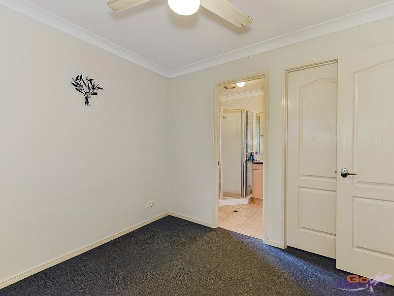 2/11 Lady Bowen Parade, Rothwell QLD 4022