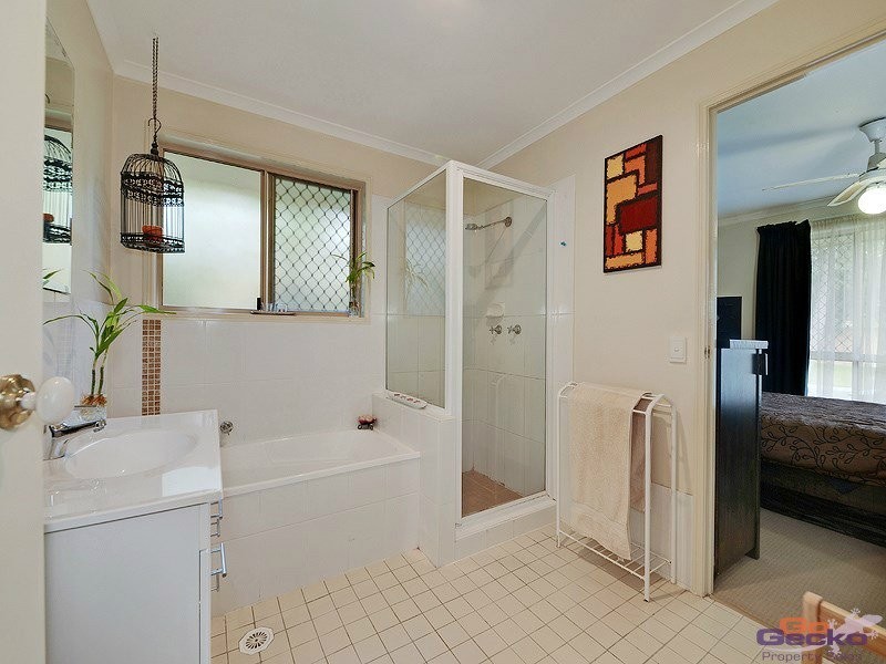 5 Kenwood Court, Kallangur QLD 4503