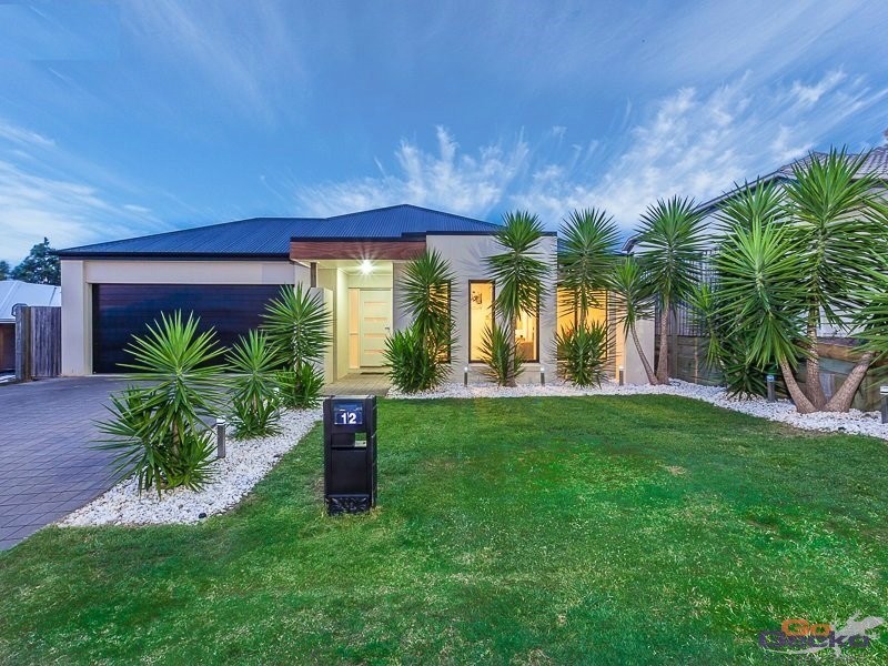 12 Eaton Close, North Lakes QLD 4509