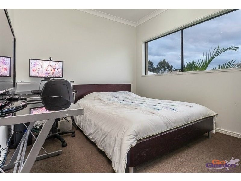 12 Eaton Close, North Lakes QLD 4509