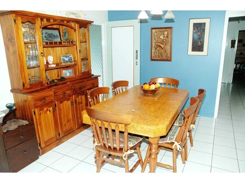 206 School Rd, Kallangur QLD 4503