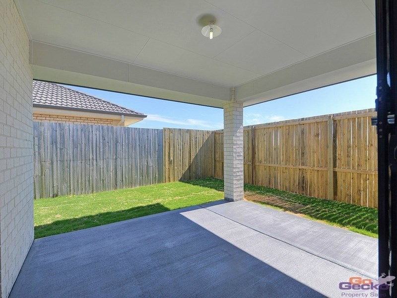 43 Sears Parade, North Lakes QLD 4509