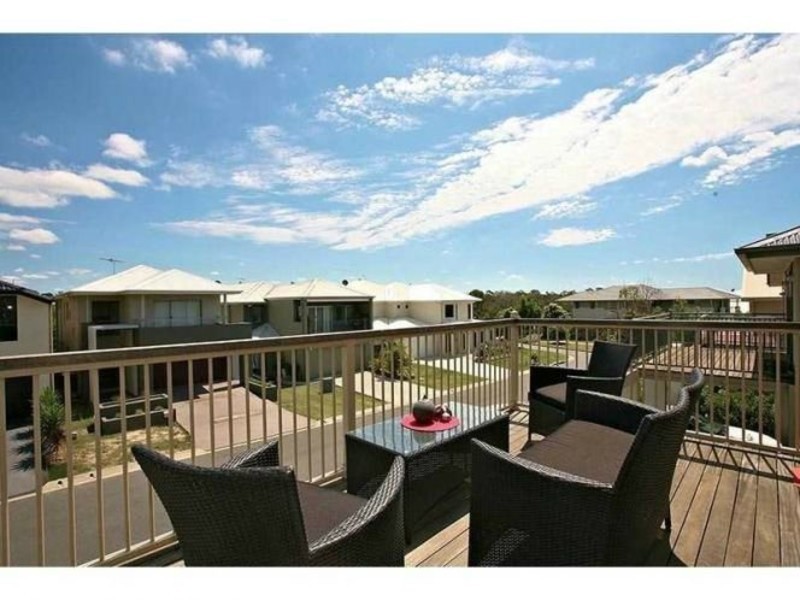 8 Riley Court, North Lakes QLD 4509