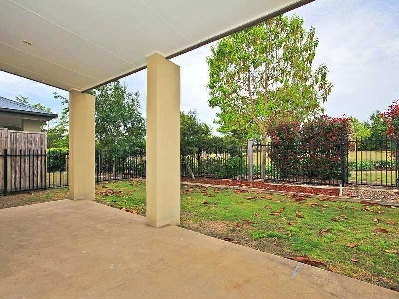 8 Riley Court, North Lakes QLD 4509