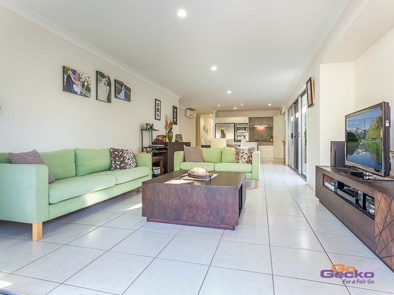 21 Beerwah Parade, Kallangur QLD 4503