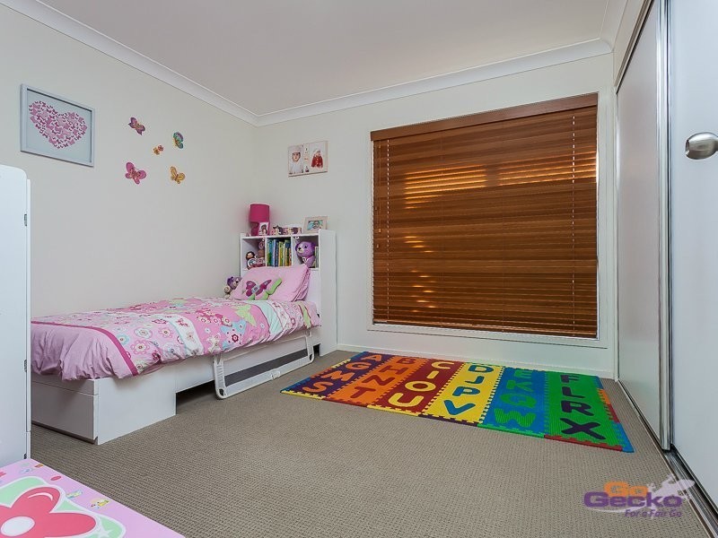 21 Beerwah Parade, Kallangur QLD 4503
