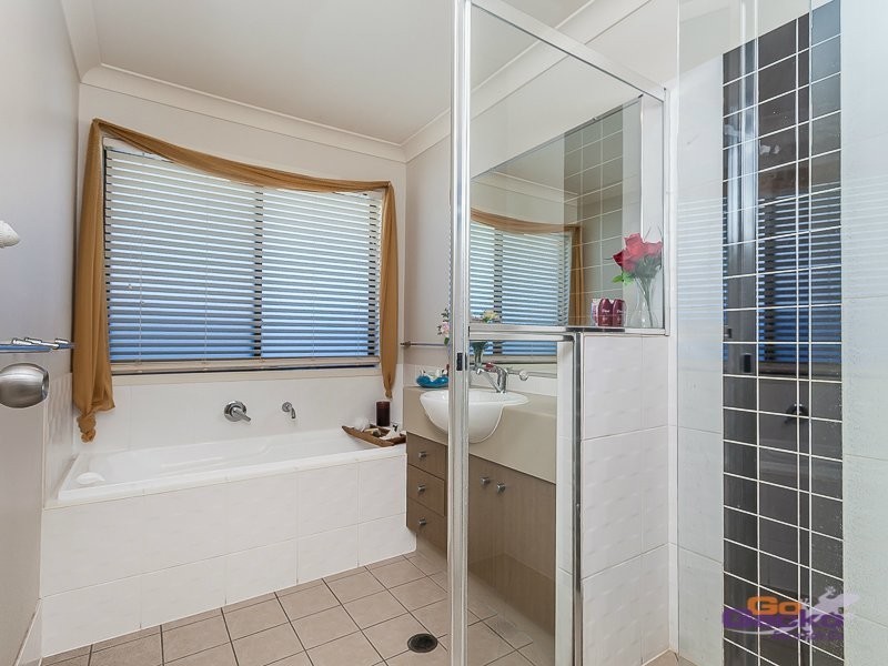 5 Birdwing Crescent, Kallangur QLD 4503