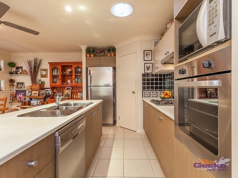 5 Birdwing Crescent, Kallangur QLD 4503
