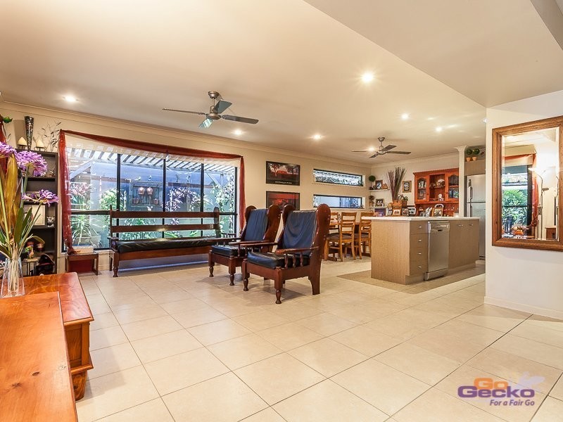 5 Birdwing Crescent, Kallangur QLD 4503
