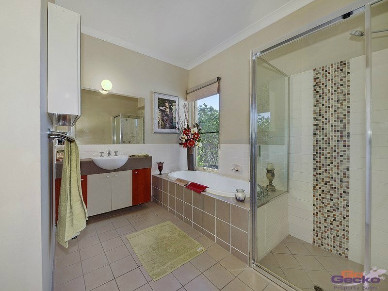 9 Douglas Circuit, North Lakes QLD 4509