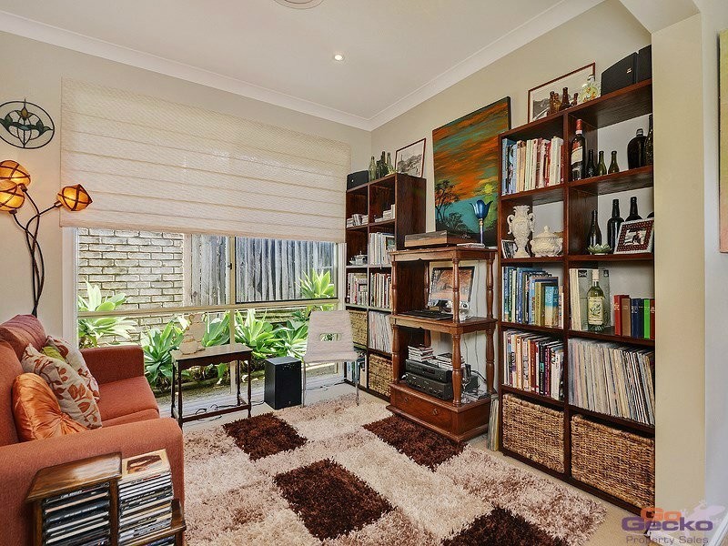 9 Douglas Circuit, North Lakes QLD 4509