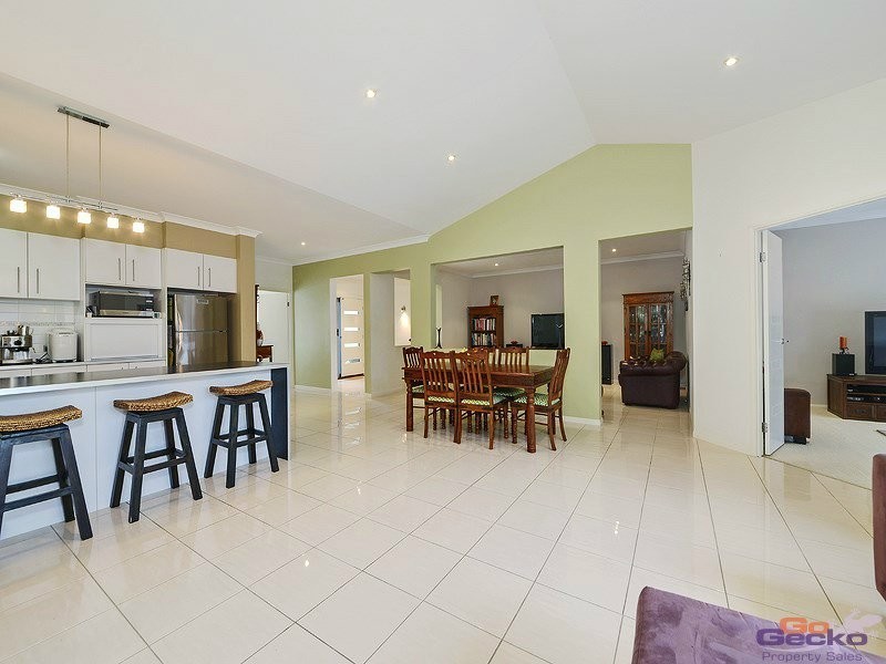 19 Silkpod Court, North Lakes QLD 4509