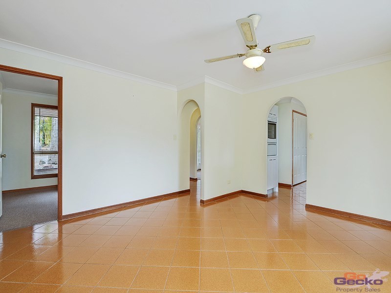 4 Lorikeet Court, Upper Caboolture QLD 4510