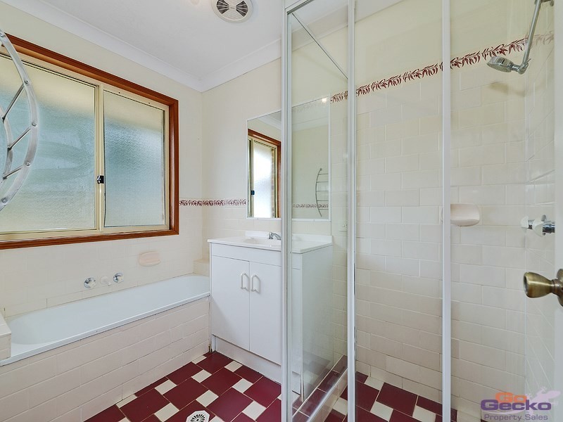 4 Lorikeet Court, Upper Caboolture QLD 4510