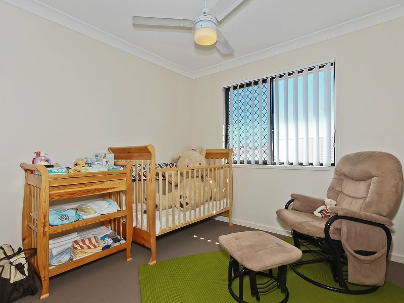 8 Friars Crescent, North Lakes QLD 4509