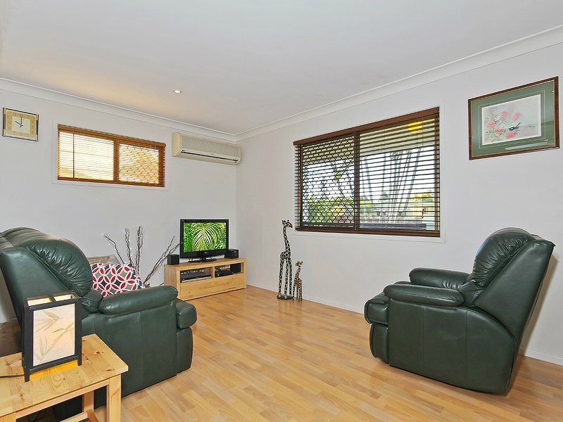 33 Warroo Drive, Deception Bay QLD 4508