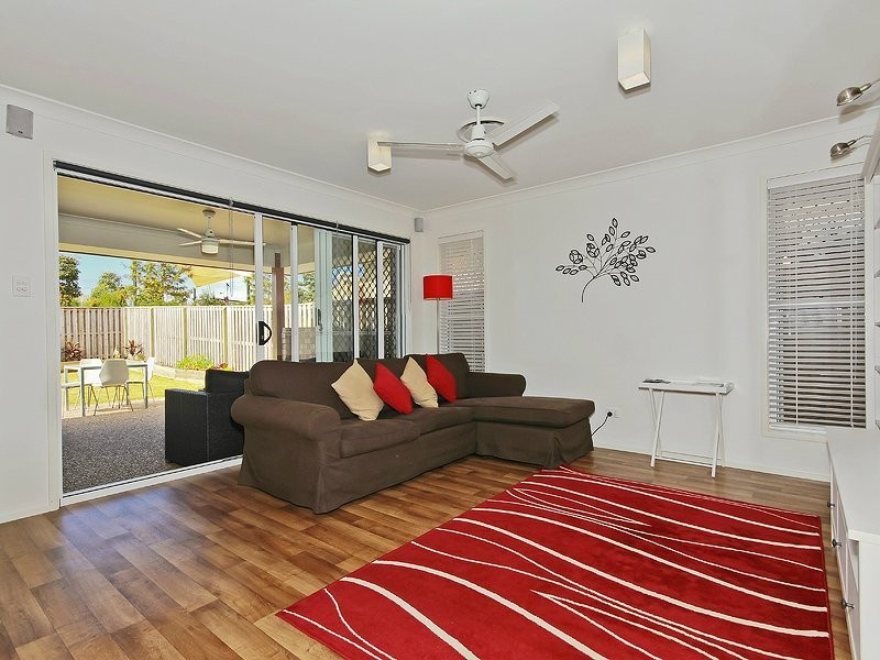 6 Petronas Street, North Lakes QLD 4509