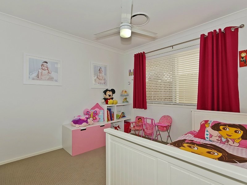 6 Petronas Street, North Lakes QLD 4509