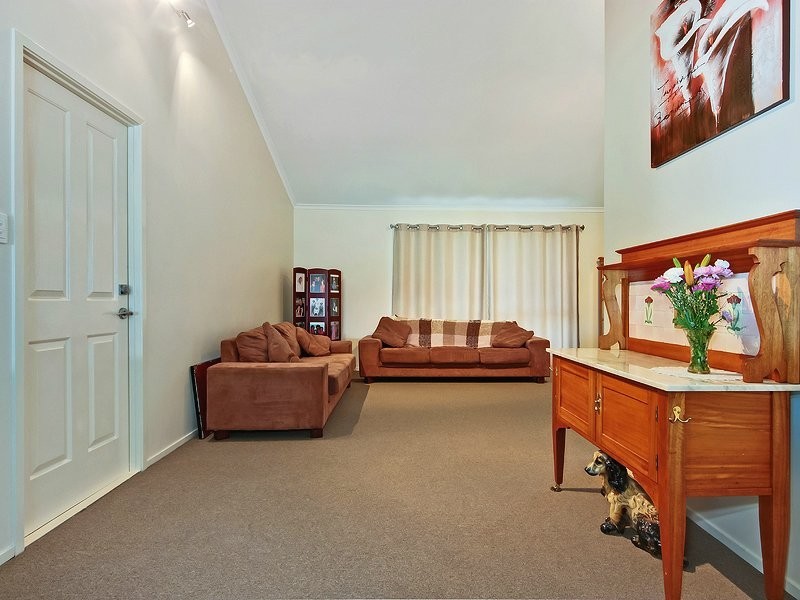 17 Hargrave Street, Morayfield QLD 4506