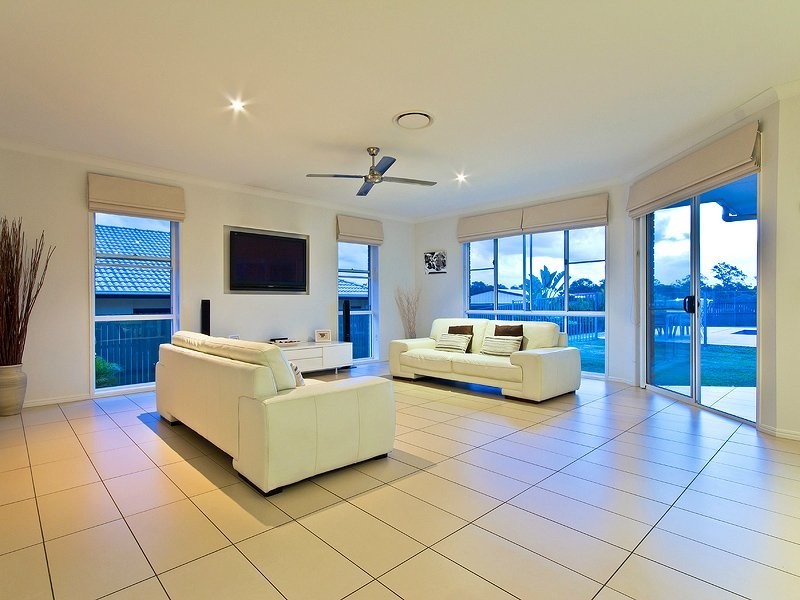 4 Cooroy Crescent, Deception Bay QLD 4508