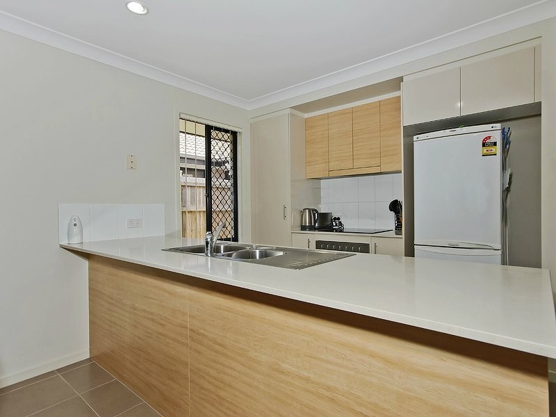 17 Livingstone Ct, North Lakes QLD 4509