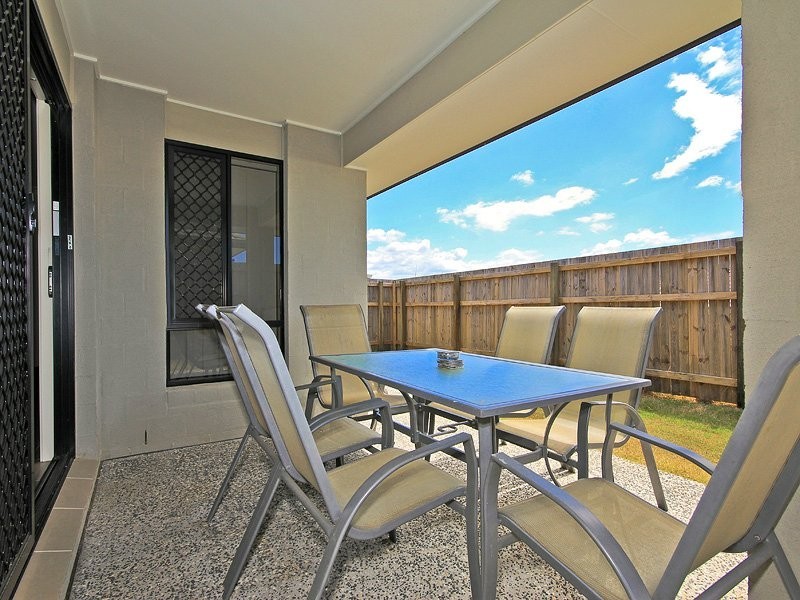 17 Livingstone Ct, North Lakes QLD 4509