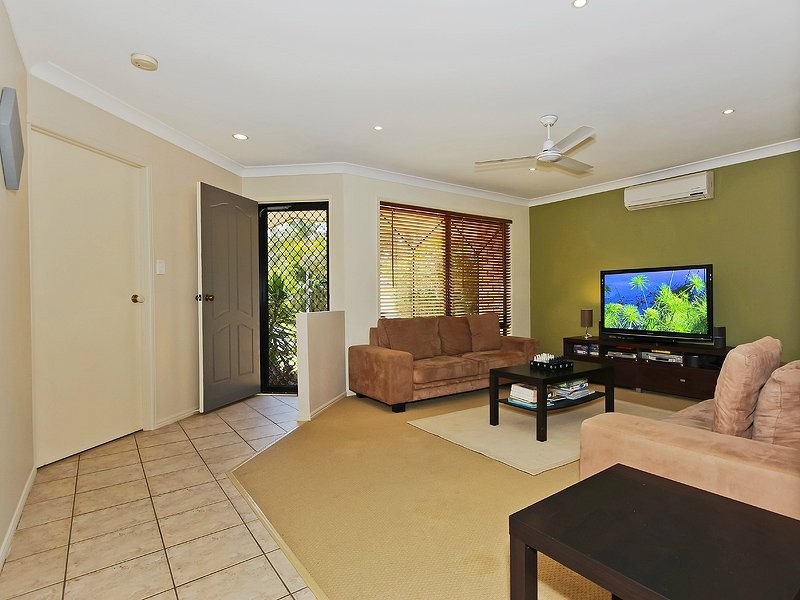 1 Fernwood St, Kurwongbah QLD 4503