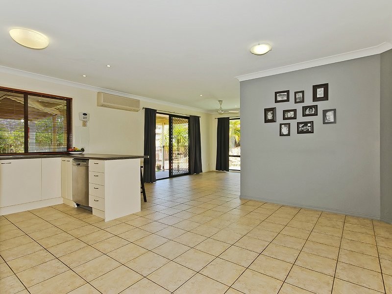 1 Fernwood St, Kurwongbah QLD 4503
