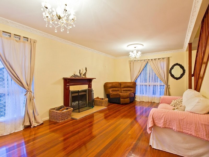 20 Pandanus Court, Kallangur QLD 4503