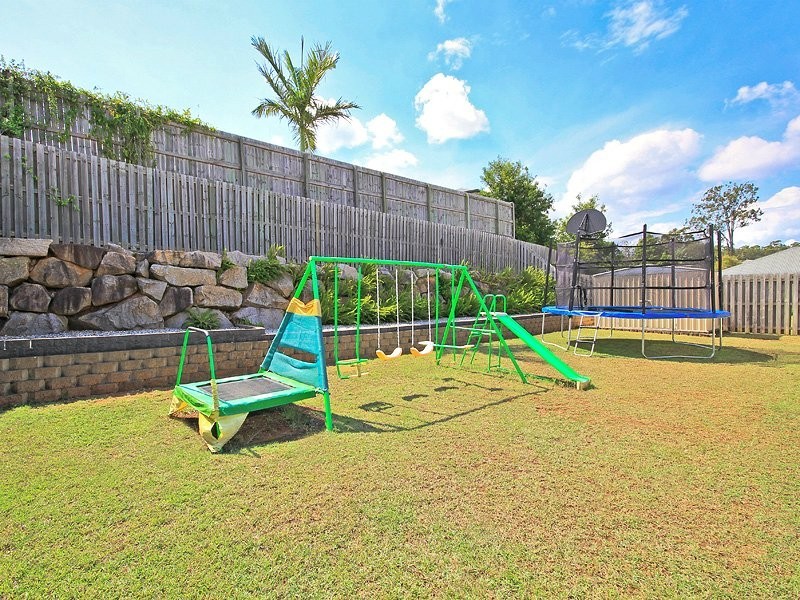68 Butterfly Drive, Kallangur QLD 4503