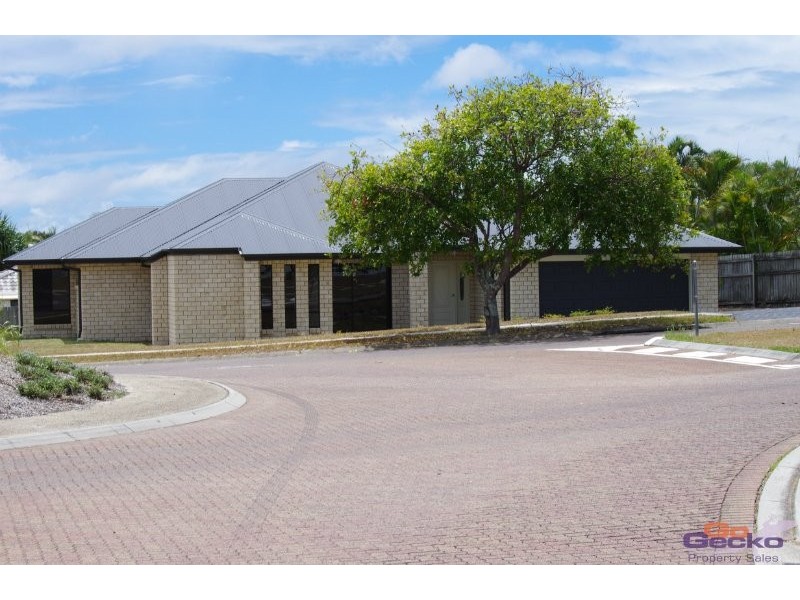 128 Bestmann Road East, Sandstone Point QLD 4511