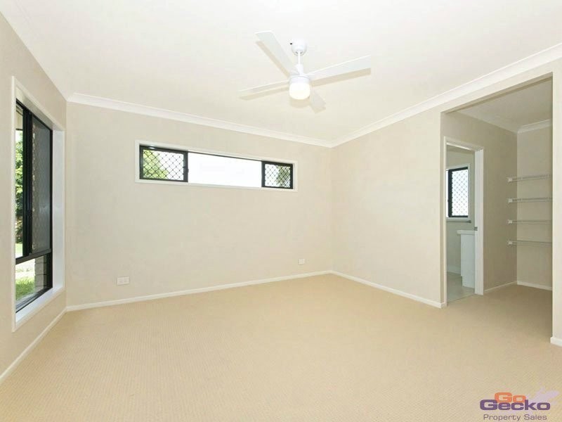 128 Bestmann Road East, Sandstone Point QLD 4511