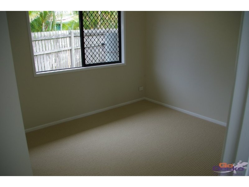 128 Bestmann Road East, Sandstone Point QLD 4511