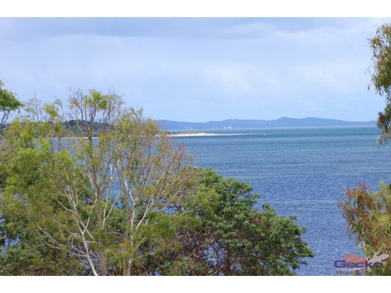 128 Bestmann Road East, Sandstone Point QLD 4511