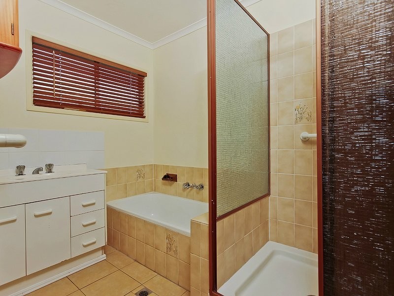 32 Dolphin Street, Deception Bay QLD 4508