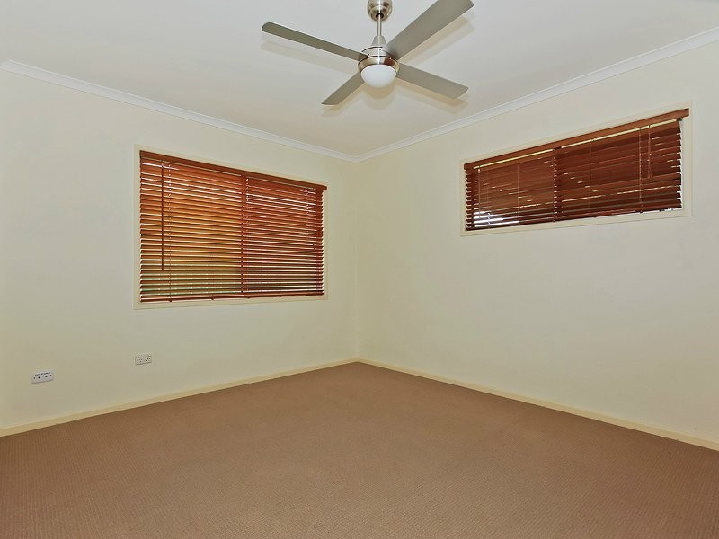 32 Dolphin Street, Deception Bay QLD 4508