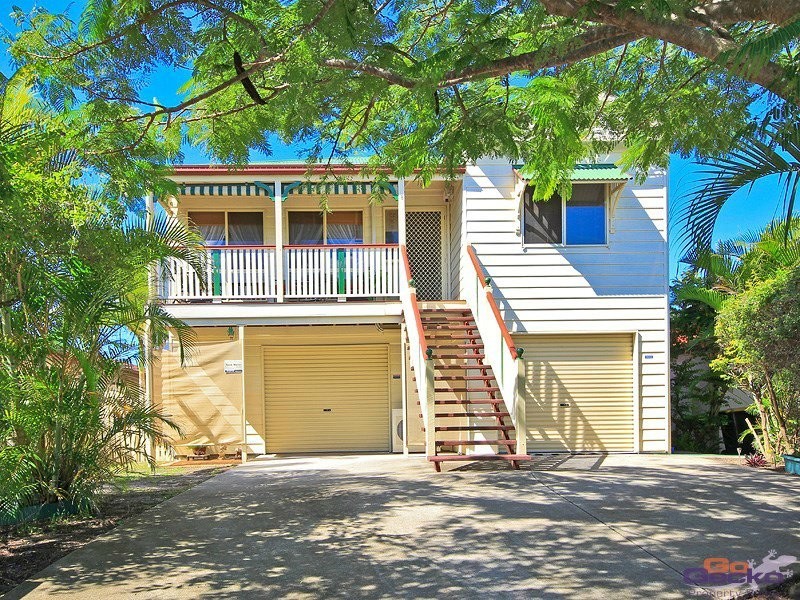 8 Woodland Street, Rothwell QLD 4022