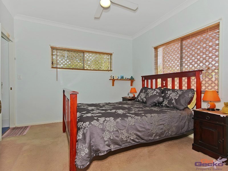 8 Woodland Street, Rothwell QLD 4022