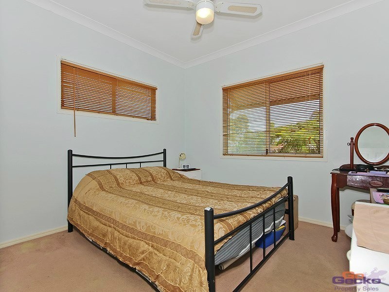 8 Woodland Street, Rothwell QLD 4022