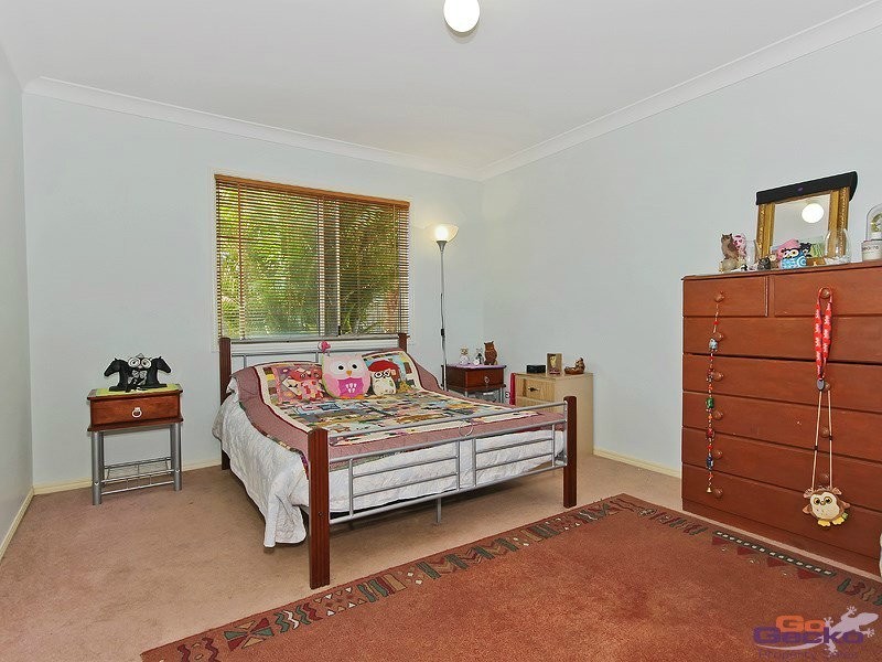 8 Woodland Street, Rothwell QLD 4022