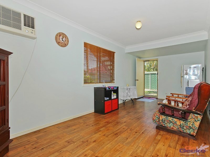 8 Woodland Street, Rothwell QLD 4022