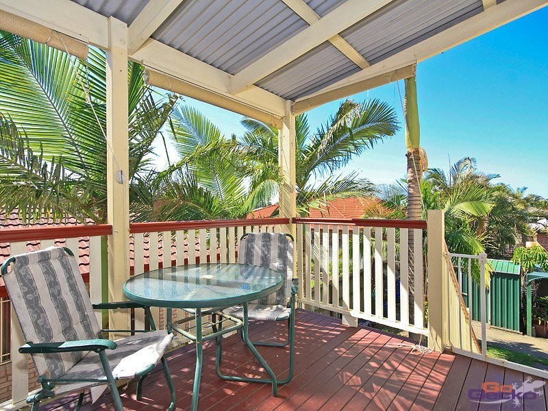 8 Woodland Street, Rothwell QLD 4022