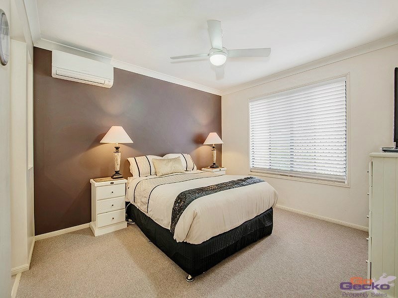 24 Dotterel Crescent, North Lakes QLD 4509