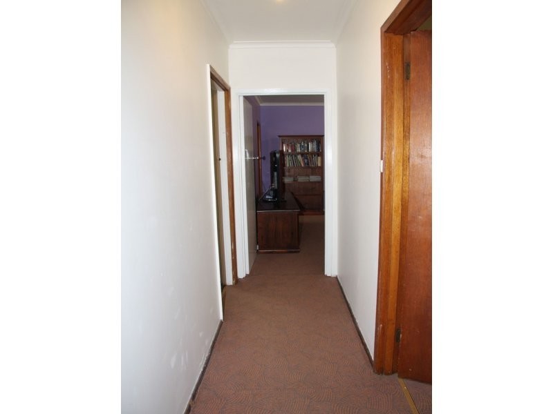 11 Hepburn Street, Dallas VIC 3047