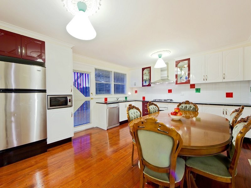 26 Valley Crescent, Glenroy VIC 3046