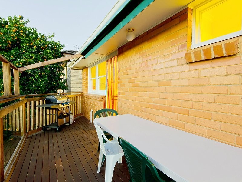 26 Valley Crescent, Glenroy VIC 3046