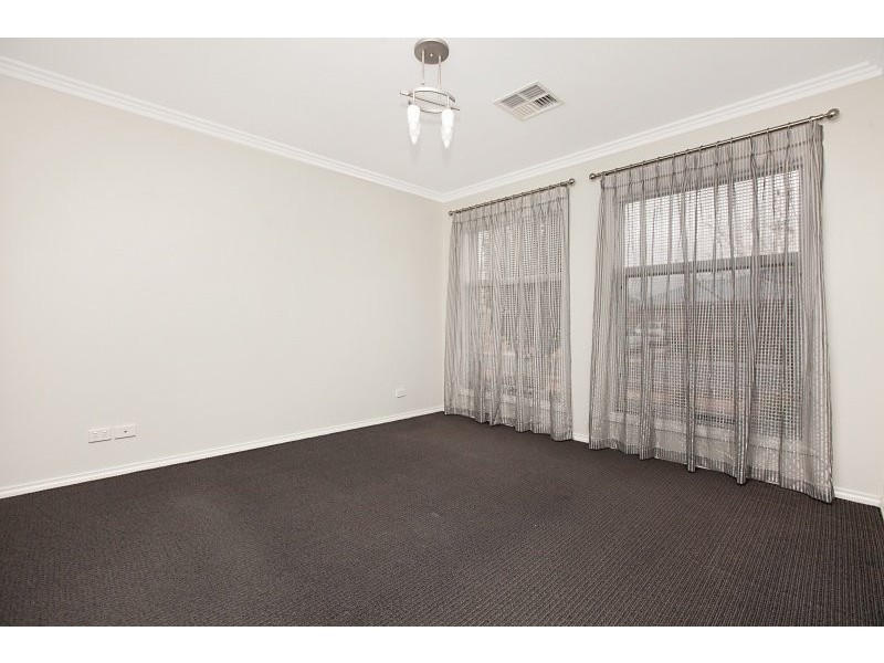 6 Signal Street, Seaford Meadows SA 5169