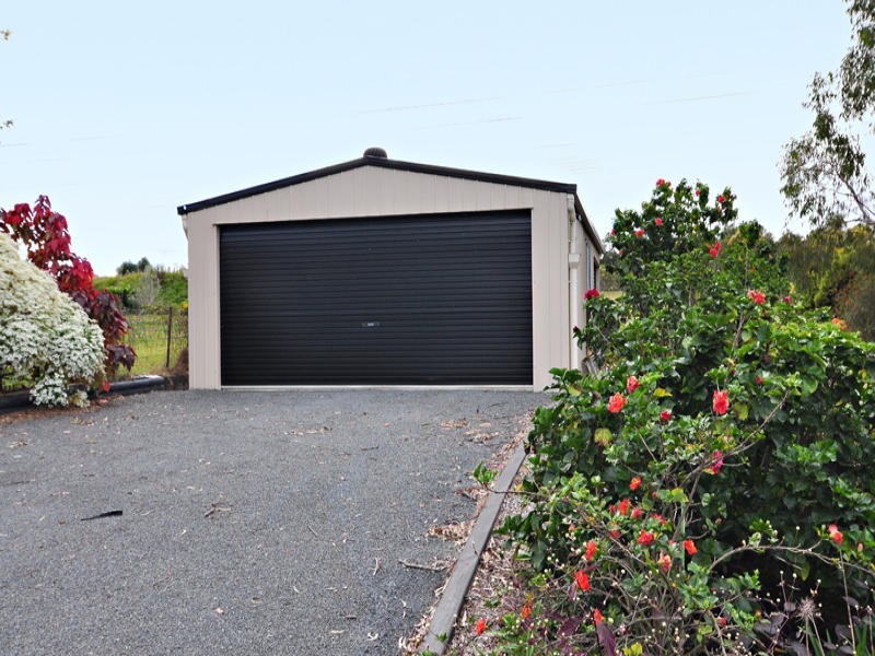 25 Horseshoe Crescent, New Beith QLD 4124